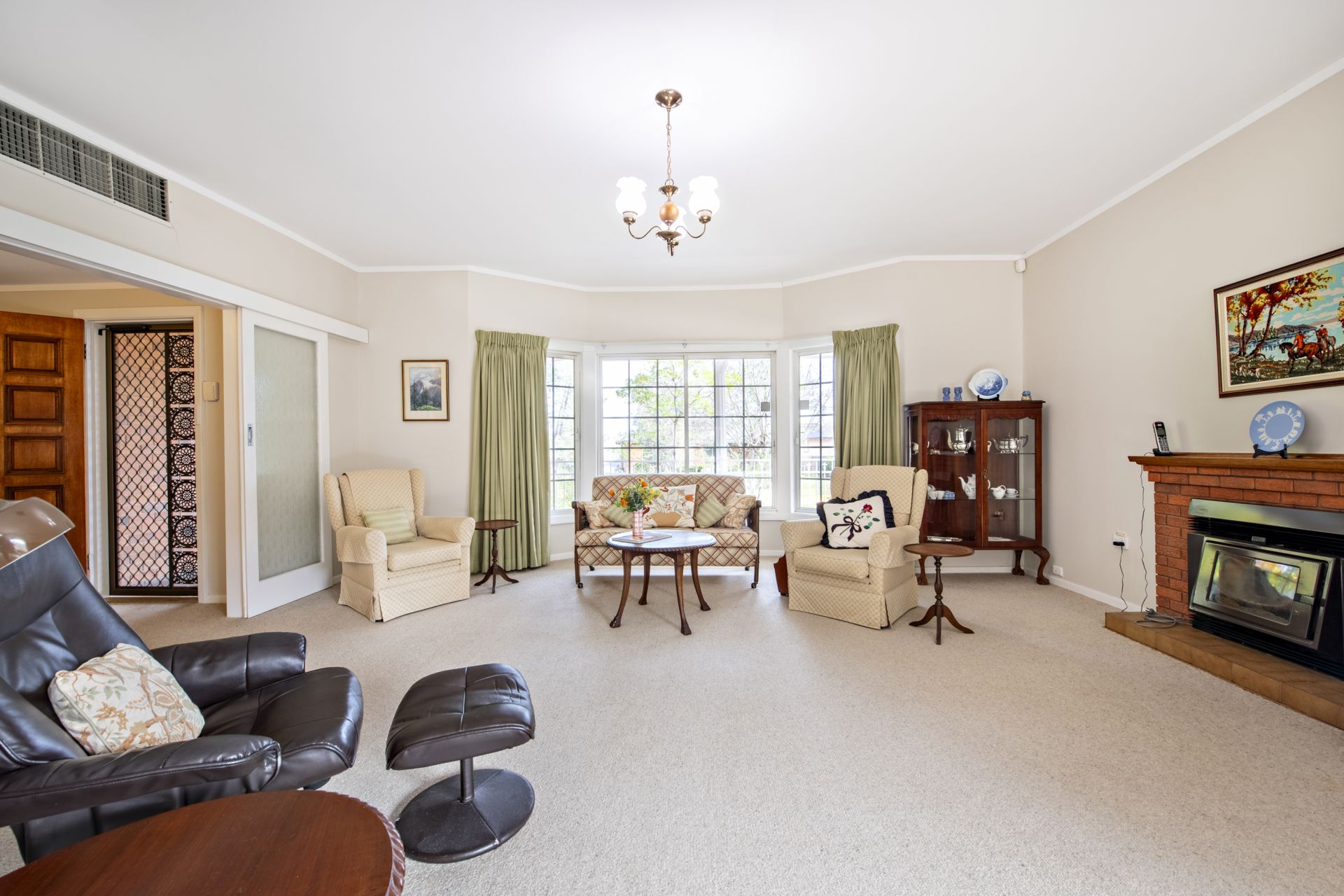 4 Rhyana Court, Dubbo Bob Berry Real Estate