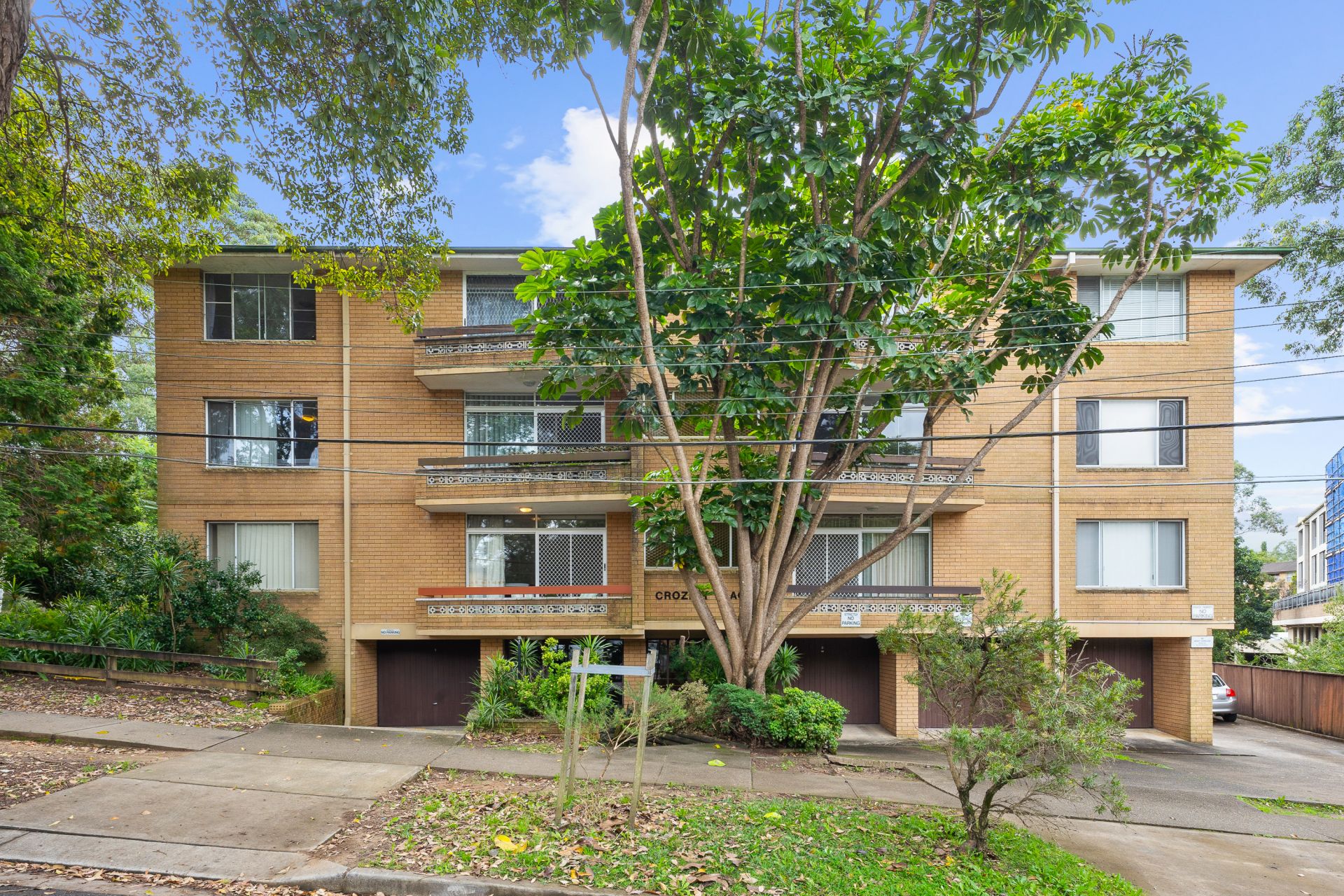 Real Estate For Sale 1/55 Doomben Avenue Eastwood , NSW