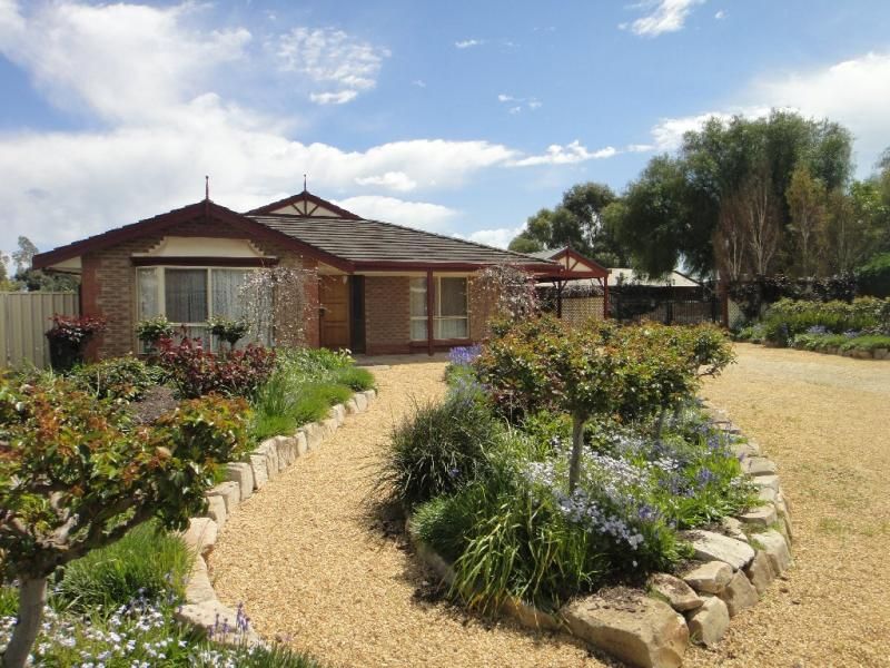 Sold property 449950 for 9 Cartwright Drive Munno Para West , SA 5115