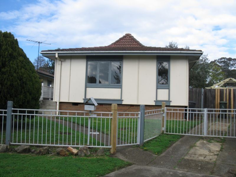 Real Estate For Sale 5 Mulga Place Macquarie Fields , NSW