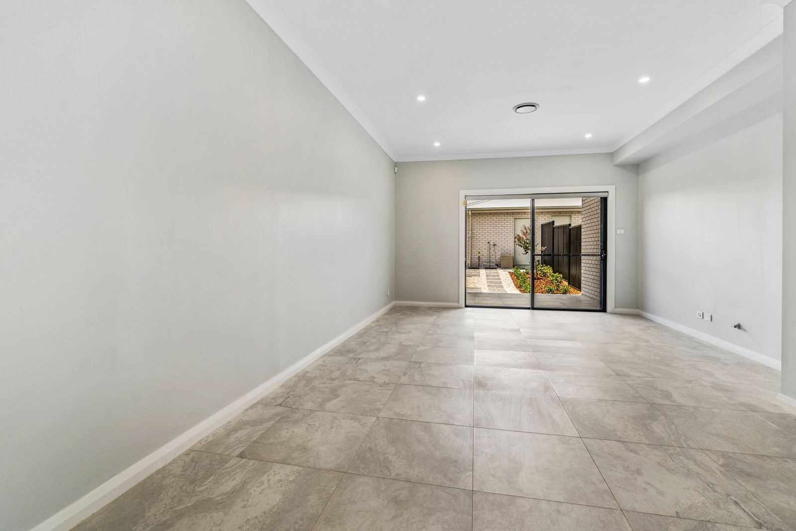 Real Estate For Lease 111 Thompson Road Oran Park , NSW