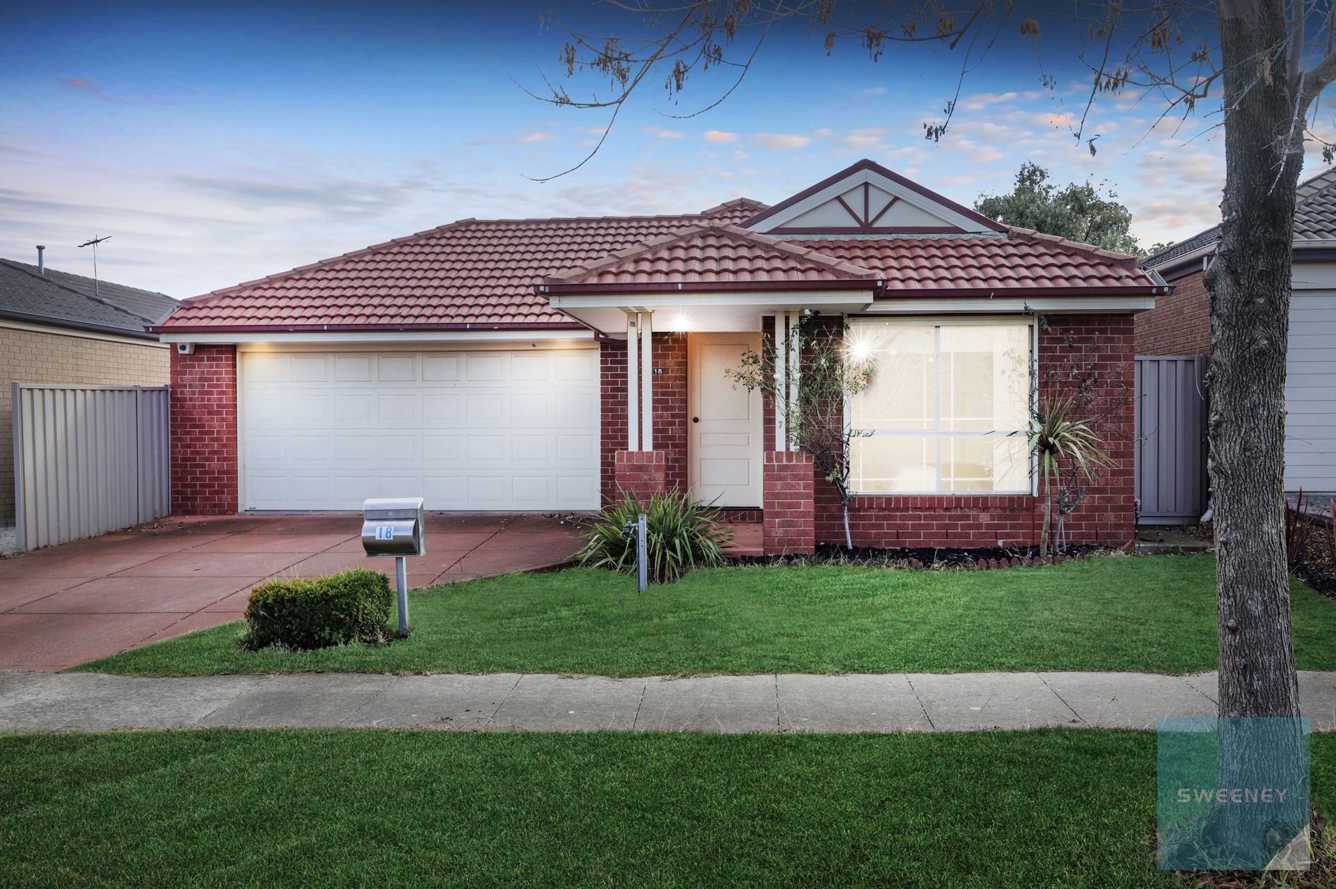 18 Holcolme Street, CAROLINE SPRINGS Sweeney Estate Agents