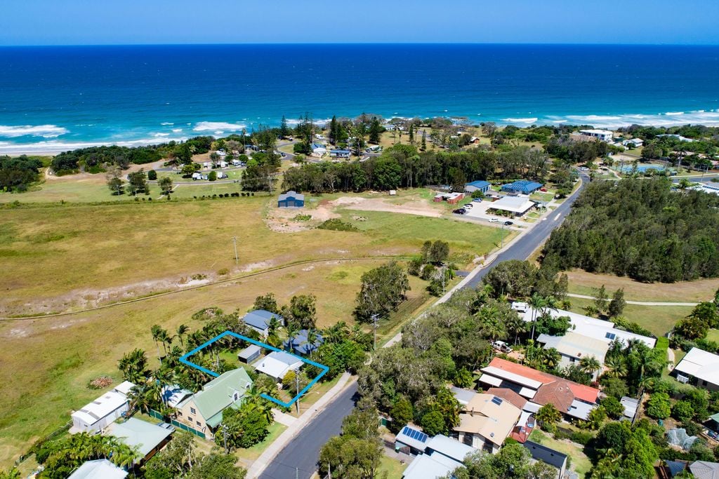Real Estate For Sale 111 Pacific St Corindi Beach , NSW