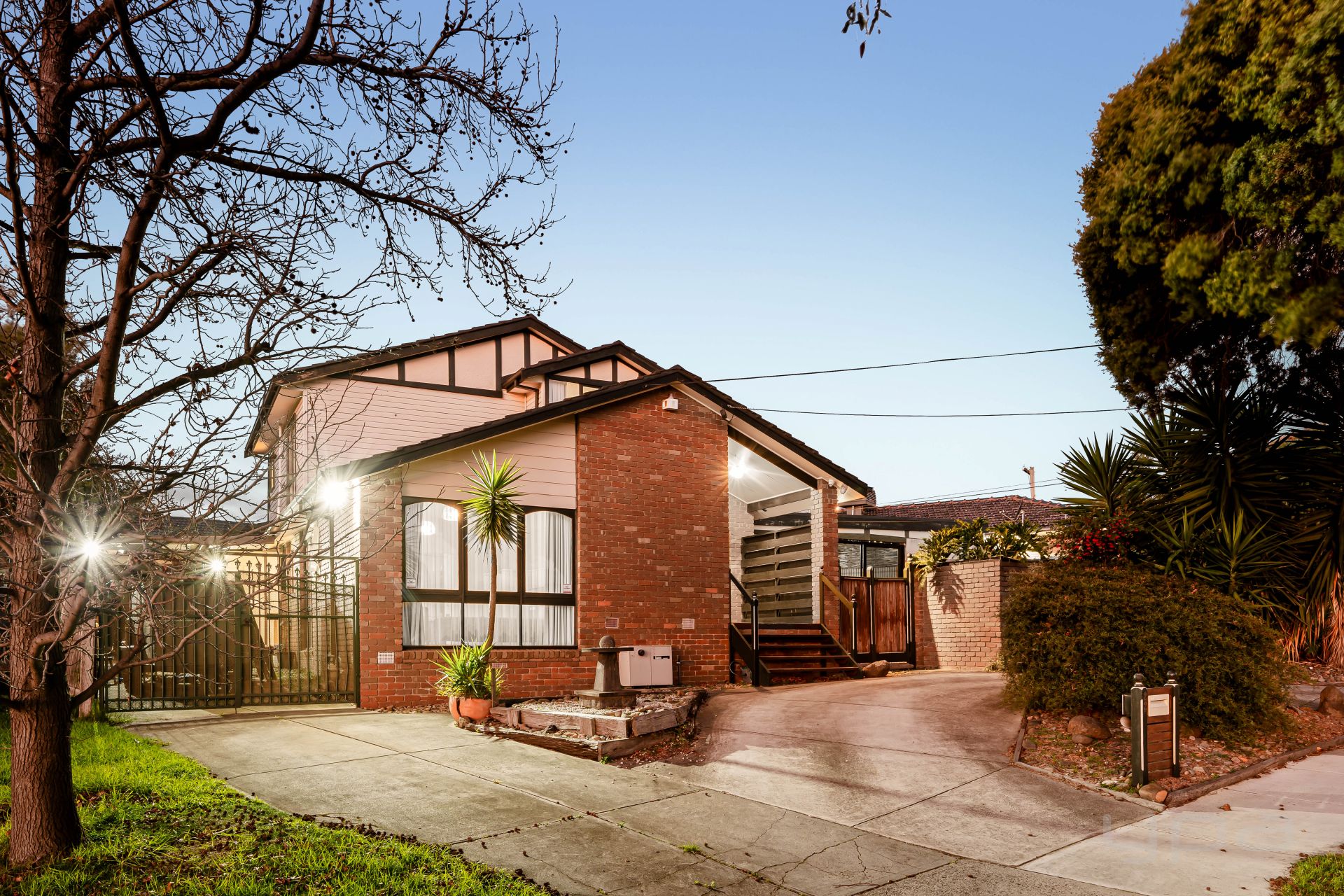 22 Dunfield Drive, Gladstone Park YPA Estate Agents