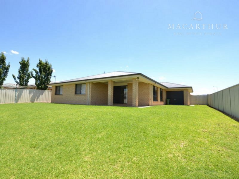 10 Pinnacle Place, ESTELLA Macarthur Real Estate Agency