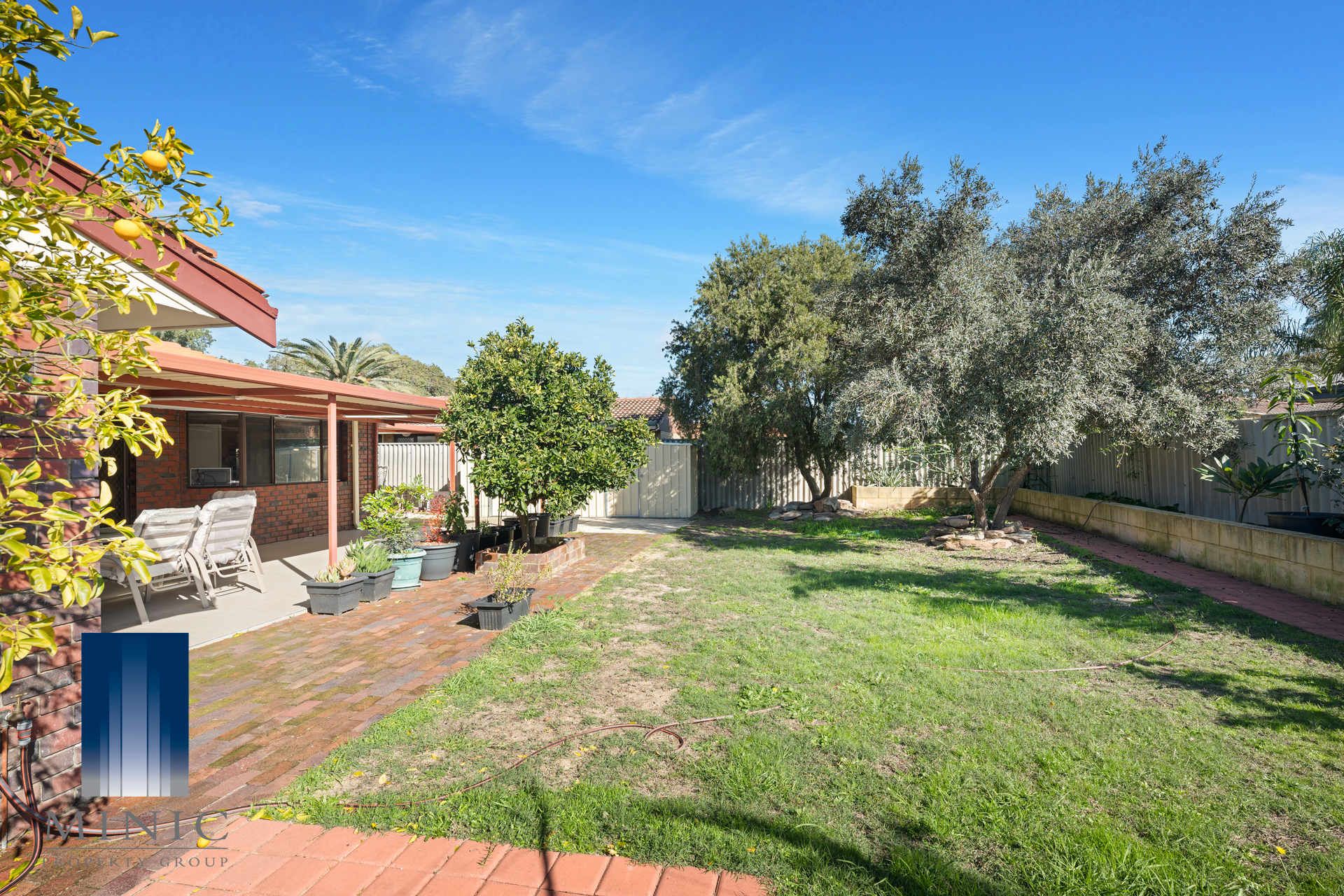 Real Estate For Sale 30 Burslem Drive Thornlie , WA