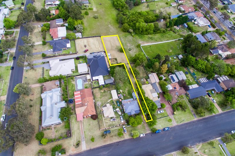 Real Estate For Sale 24 Antill Street Picton , NSW