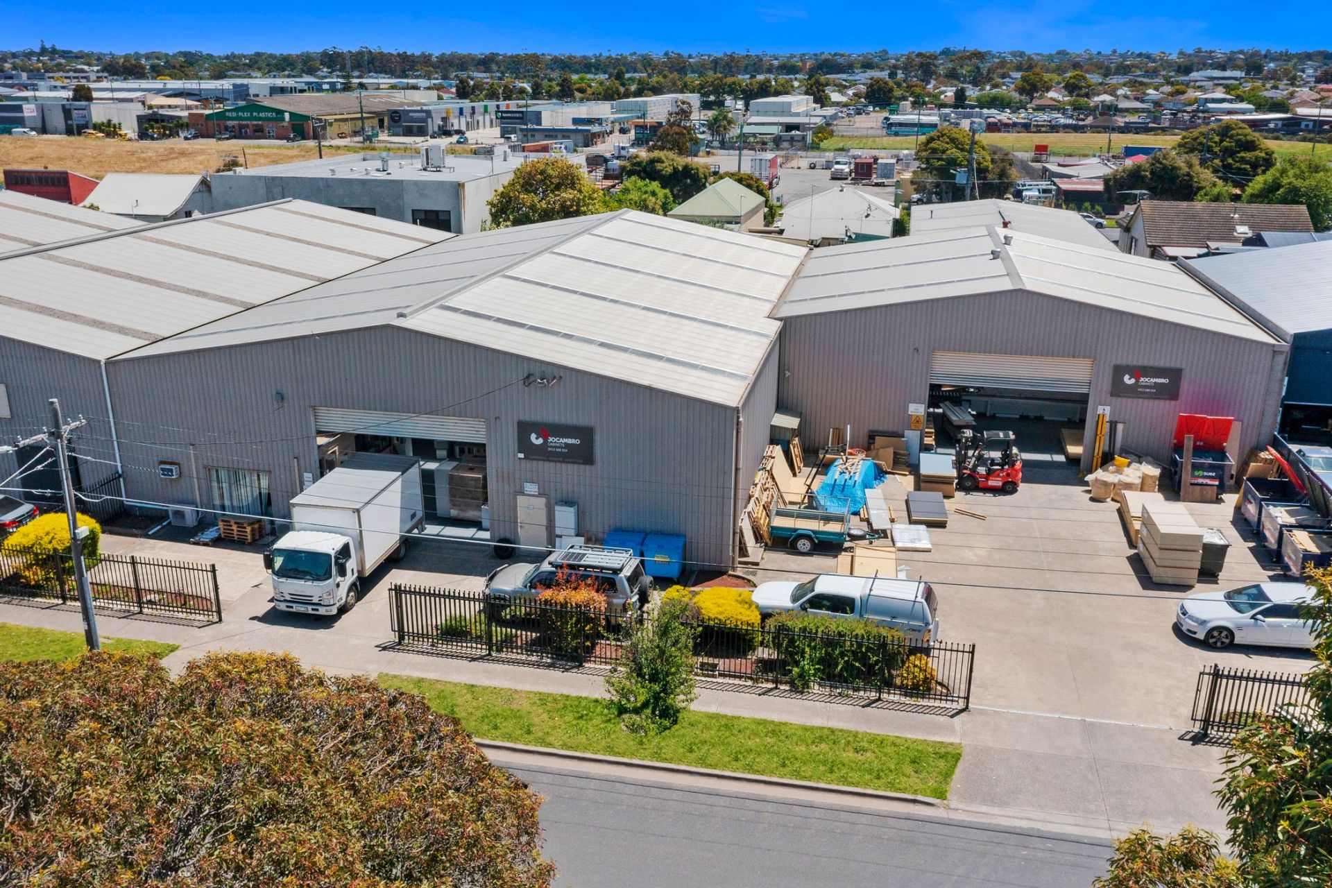 2325 & 27 Slevin Street, North Geelong Maxwell Collins Real Estate