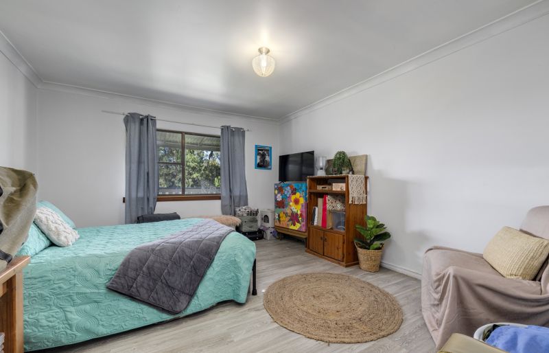 Real Estate For Sale 84 Crescent Head Road South Kempsey , NSW