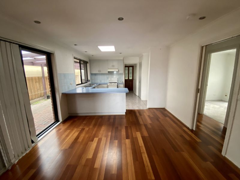 7 Mildenhall Crt, ALTONA MEADOWS Sweeney Estate Agents