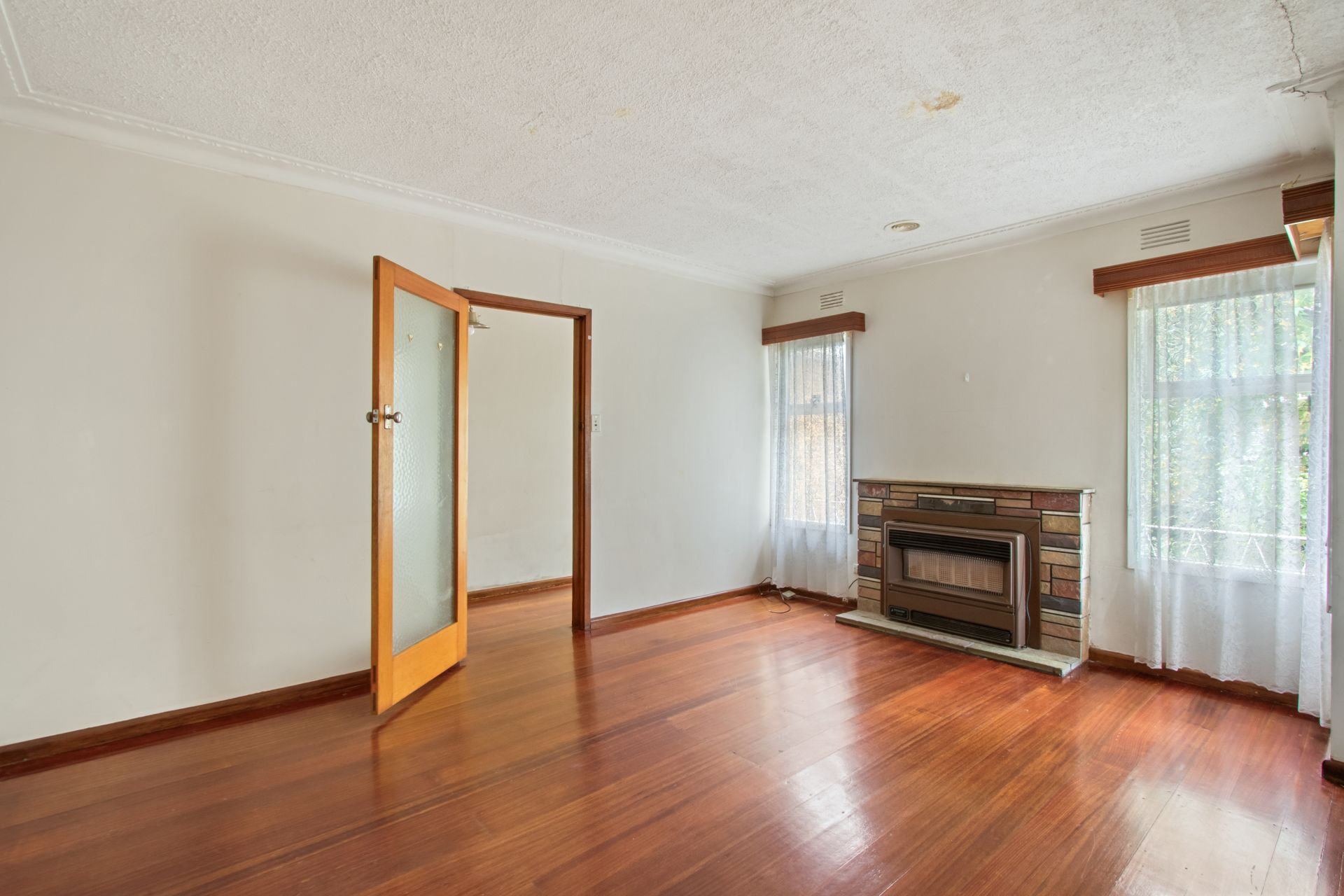 Real Estate For Lease 31 Settlement Road Bundoora , VIC