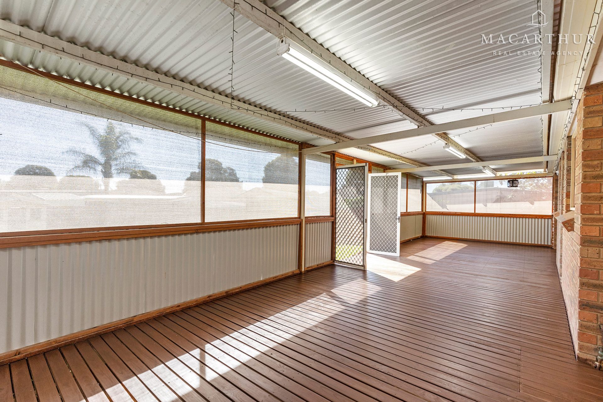 10 Crisp Drive, Ashmont Macarthur Real Estate Agency