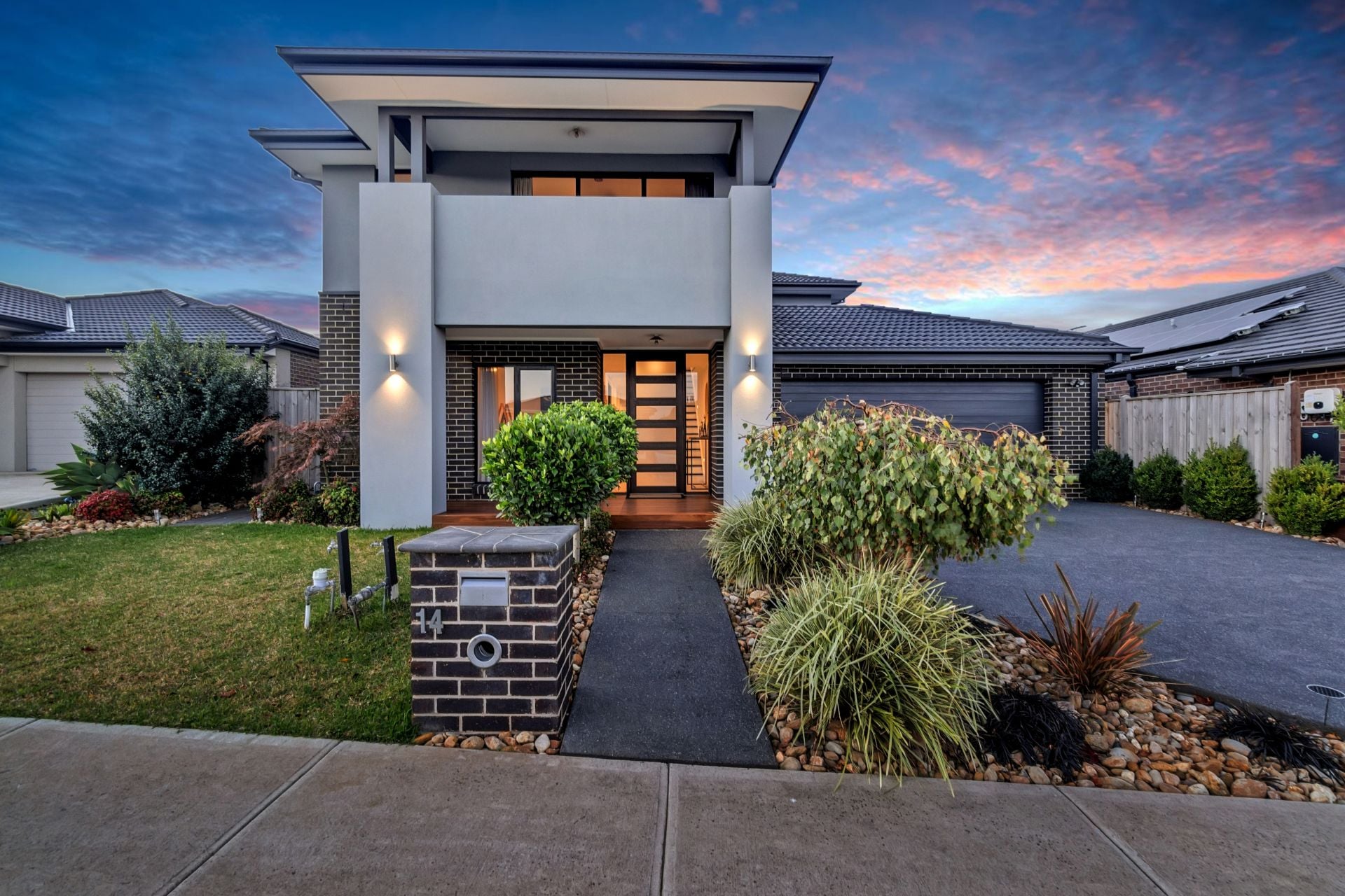 14 Grande Belmond Avenue, Clyde OBrien Real Estate