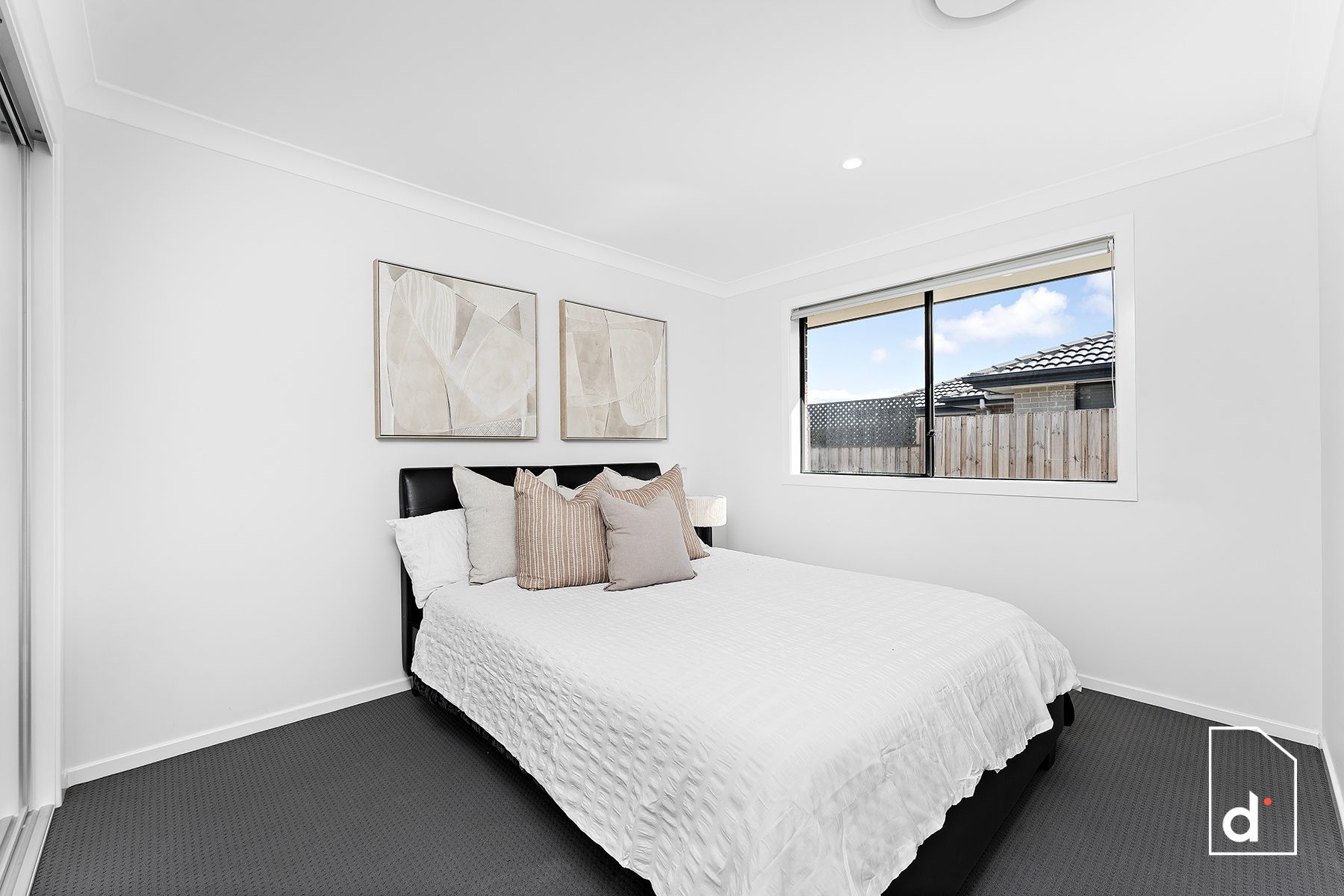 Sold property 975000 for 8 Huskisson Street Tullimbar , NSW 2527