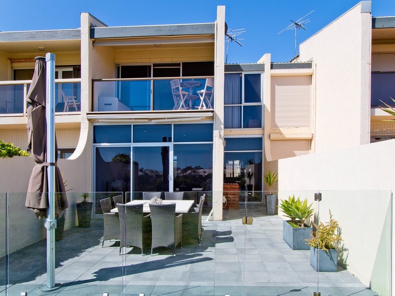 Real Estate For Sale 36 Cormorant Court West Lakes Shore , SA