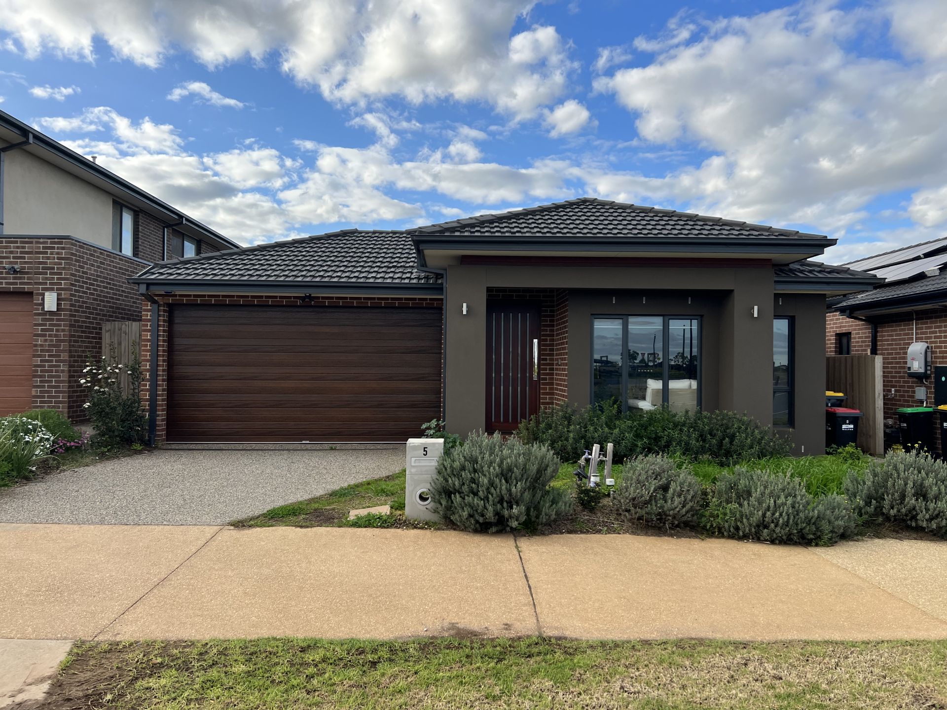 5 Tranquil Road, AINTREE Sweeney Estate Agents