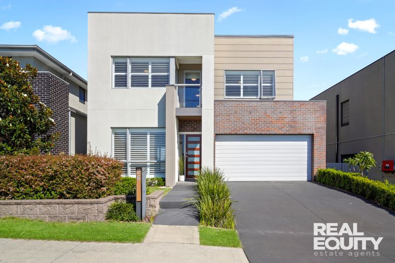 Real Estate For Sale 26 Greenview Drive Moorebank , NSW