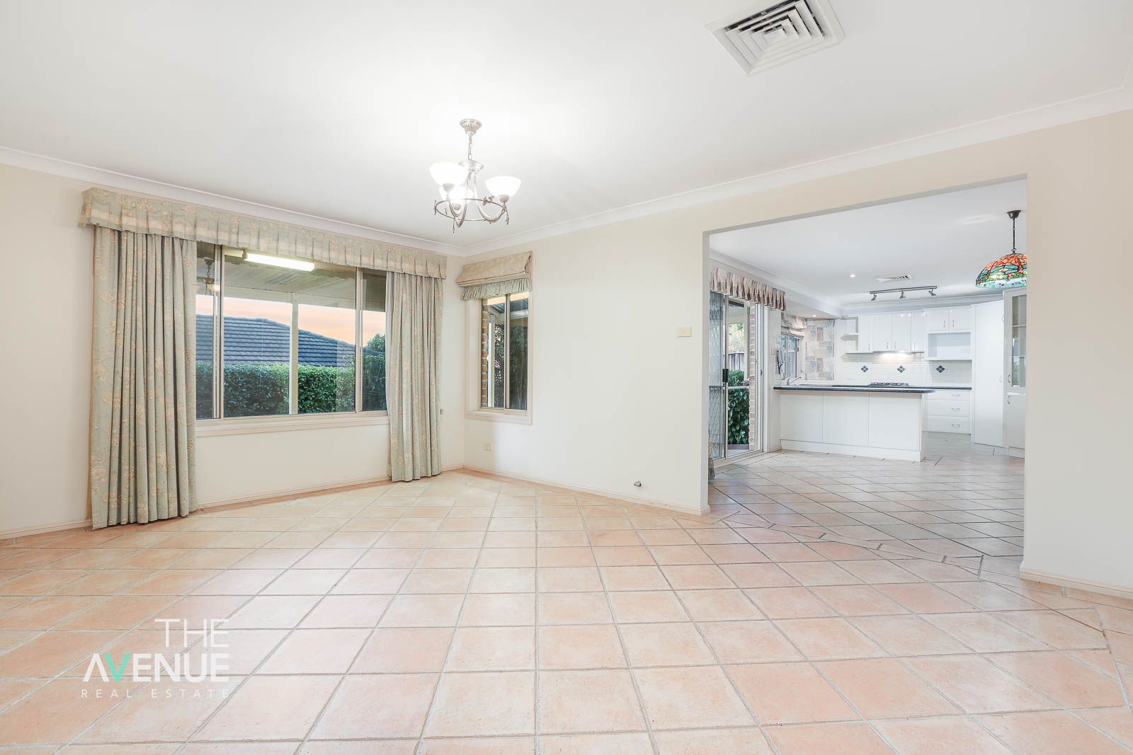 Real Estate For Sale 153 Brampton Drive Beaumont Hills , NSW