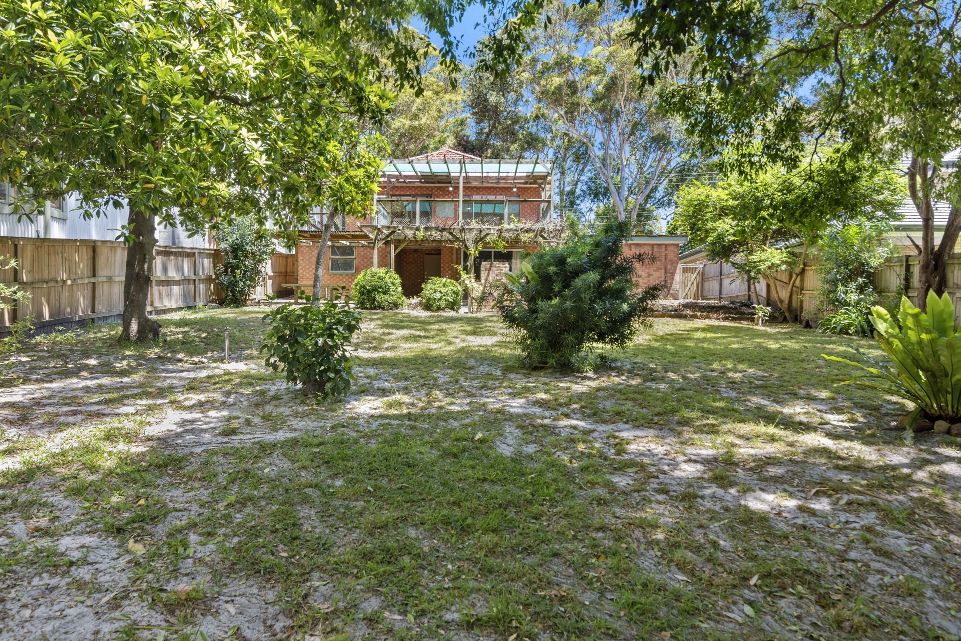 8 Burrawong Street, Bateau Bay Whiteman Property