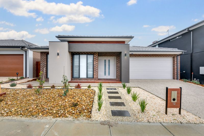 12 Gallant Drive, Clyde North OBrien Real Estate