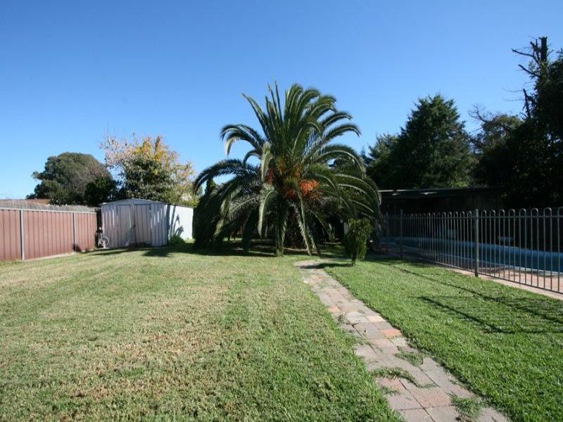 Real Estate For Sale 43 Westbourne Avenue Thirlmere , NSW