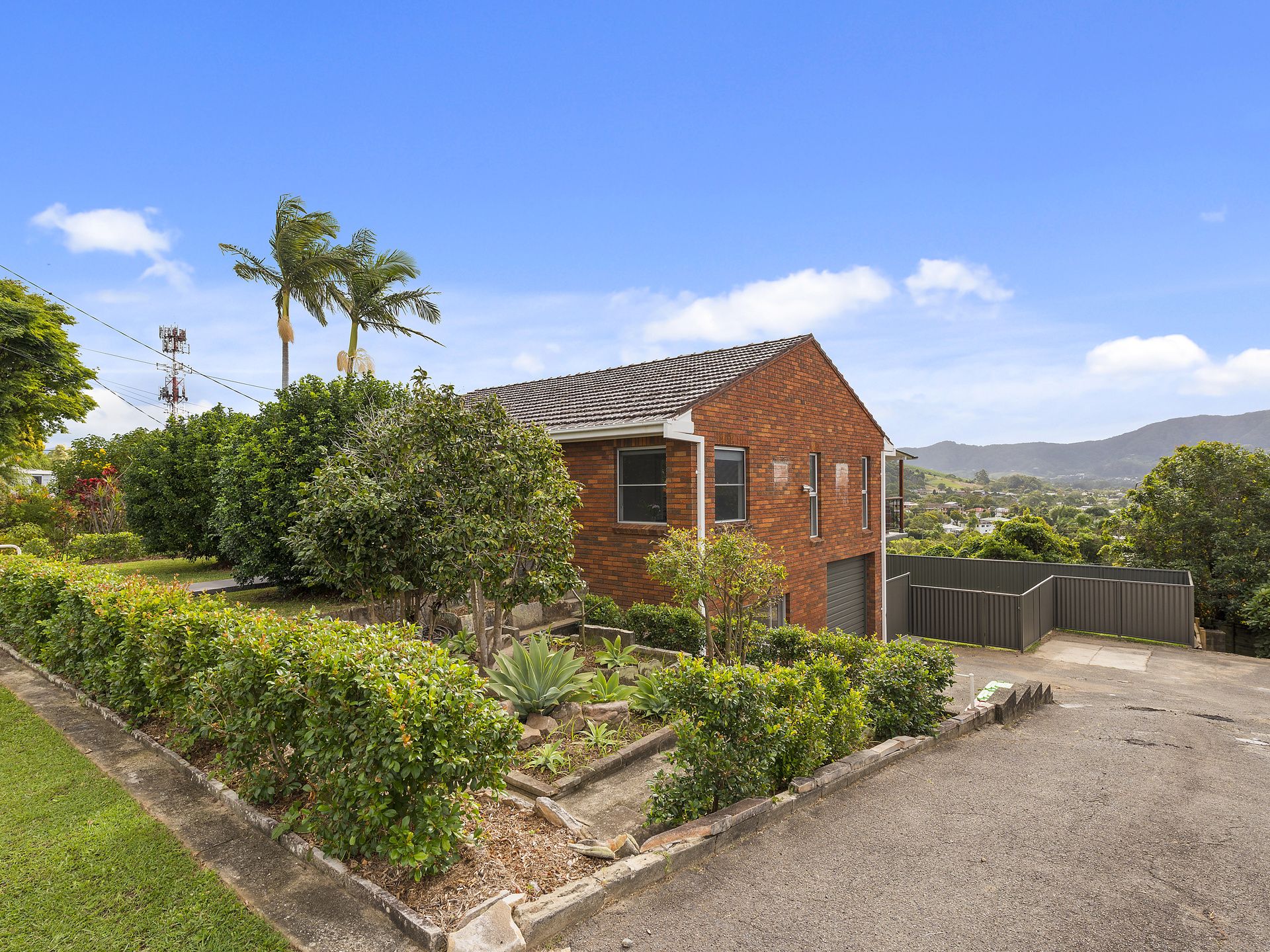 Real Estate For Sale 8 Aubrey Crescent Coffs Harbour , NSW