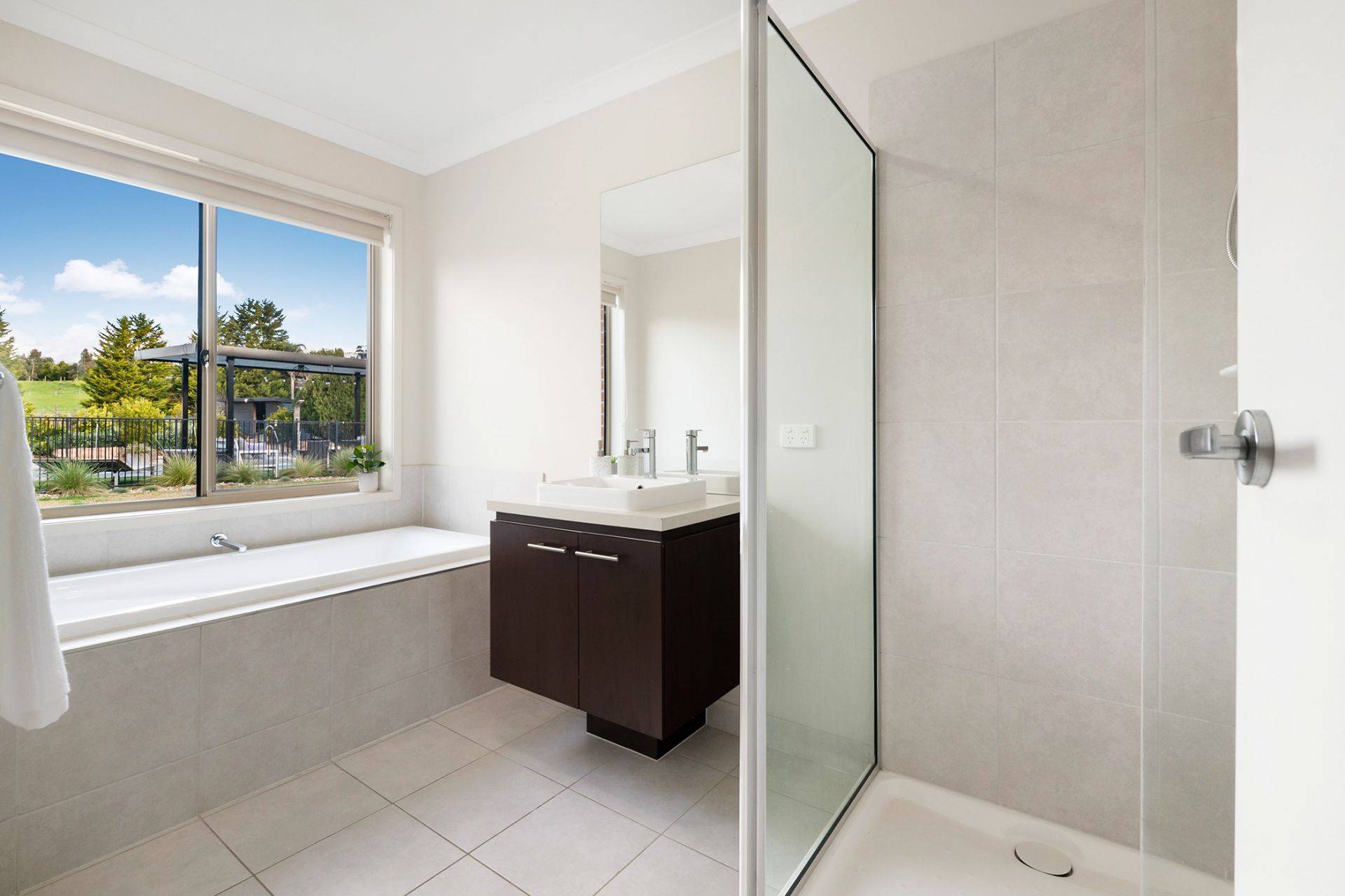 Real Estate For Sale 6 Parrot Drive Whittlesea , VIC