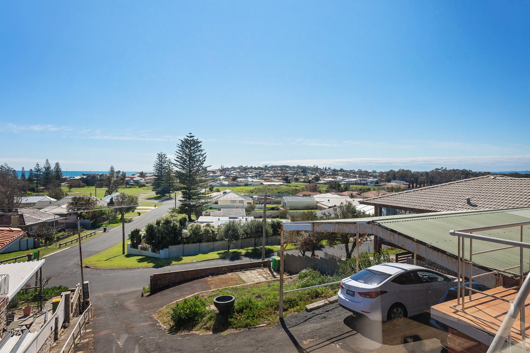 Real Estate For Sale 17 Hoylake Avenue South Bunbury , WA