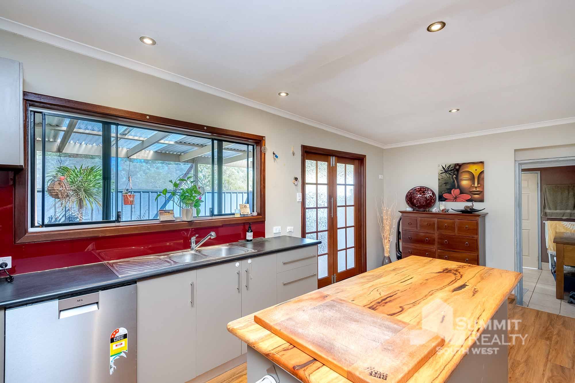 Real Estate For Sale 13608 South Western Highway Roelands , WA