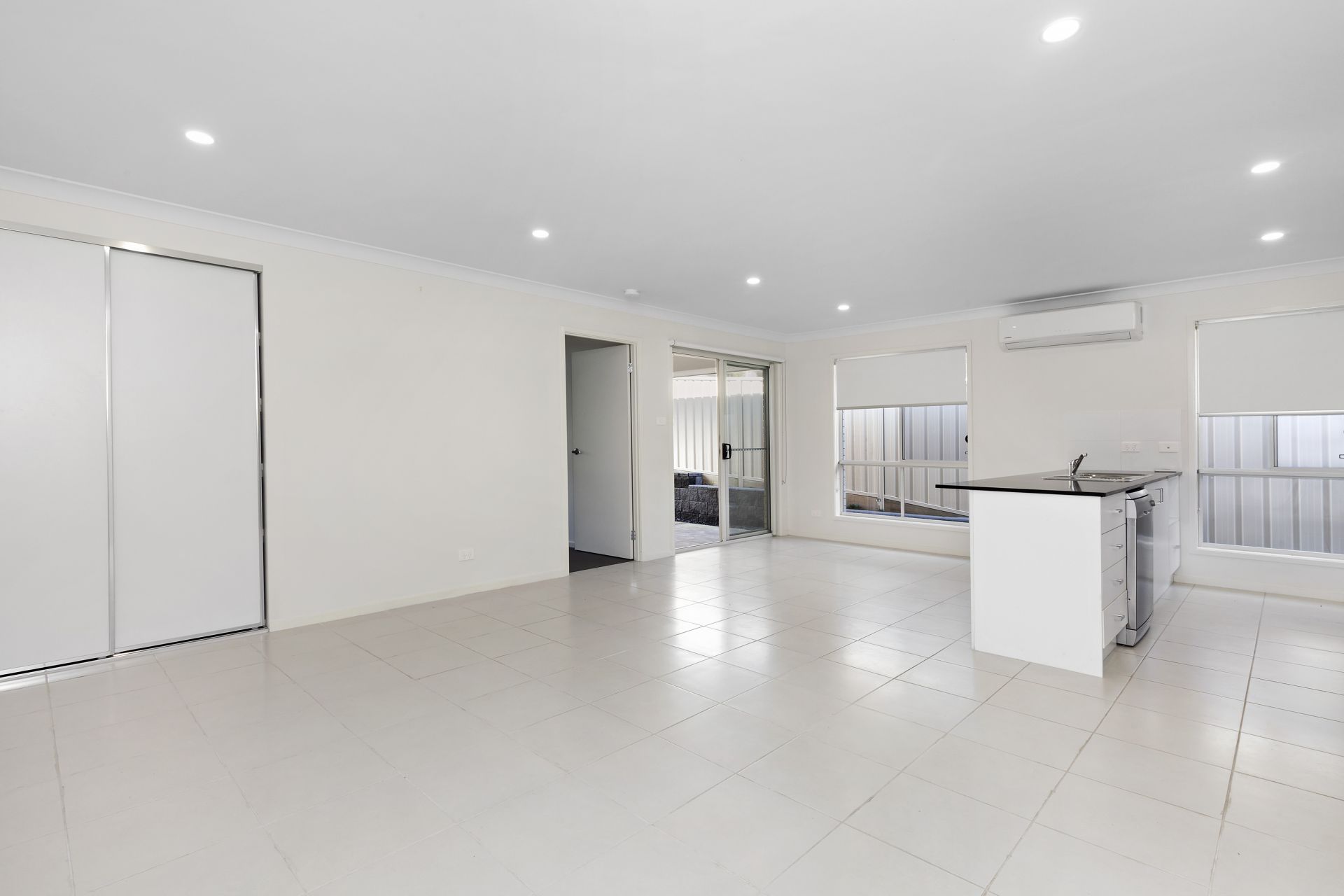 Real Estate For Lease 16a Mornington Circuit Gwandalan , NSW