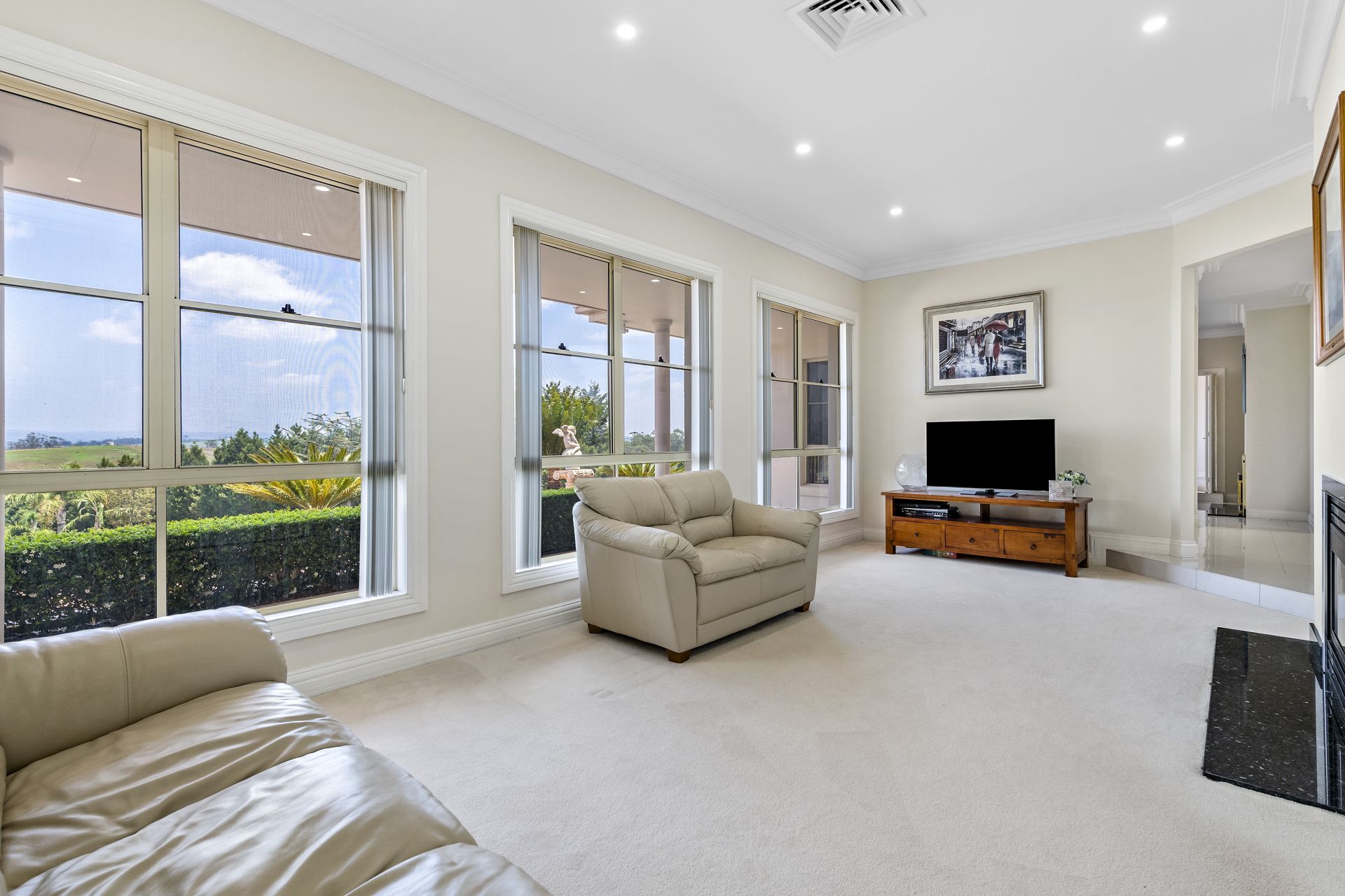 Real Estate For Sale 20 Inverary Close Razorback , NSW