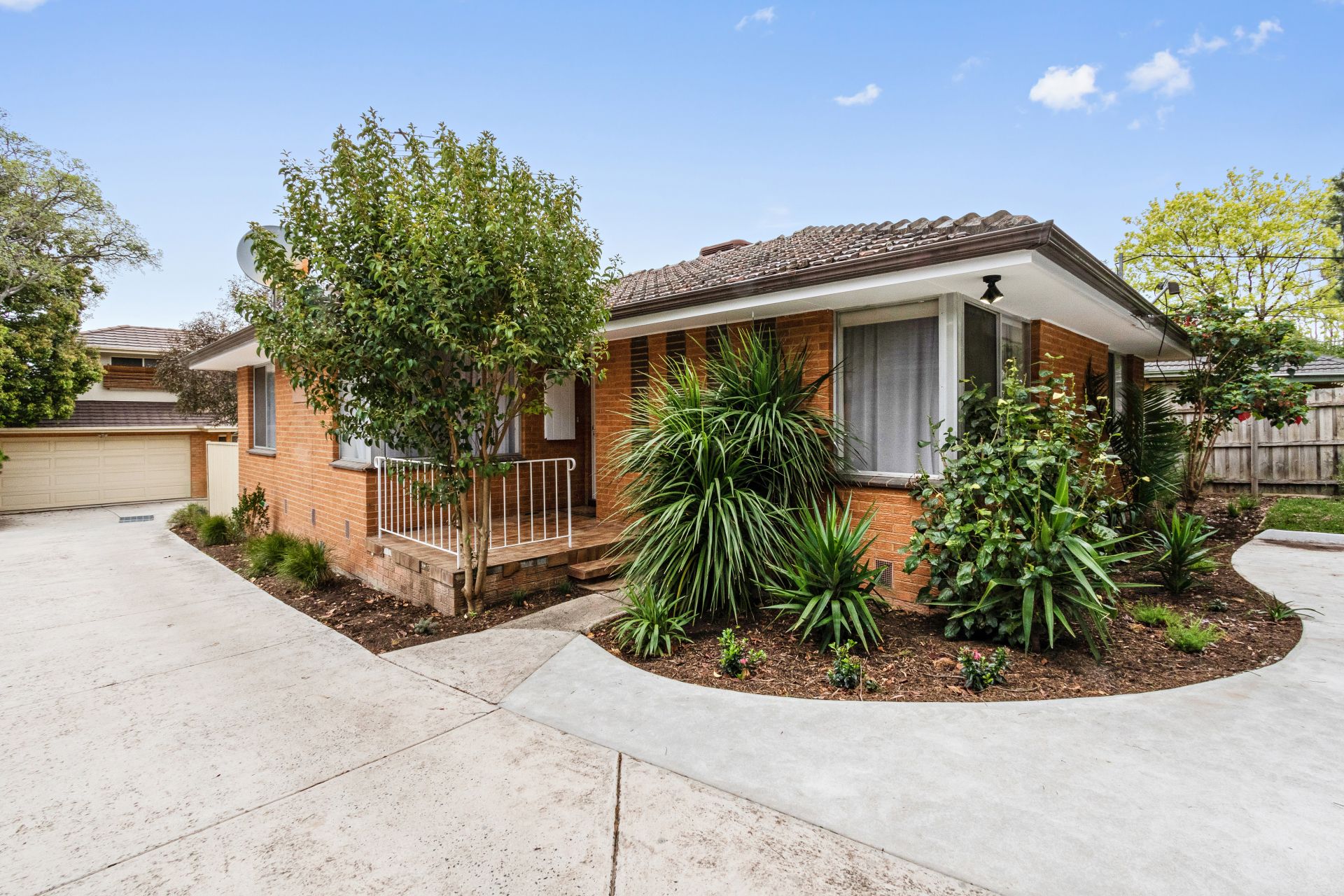 Real Estate For Sale 1/39 Laura Road Knoxfield , VIC