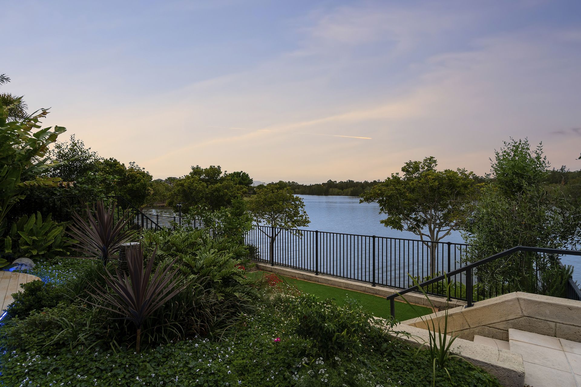 Real Estate For Sale 3051 Quay South Drive Carrara , QLD