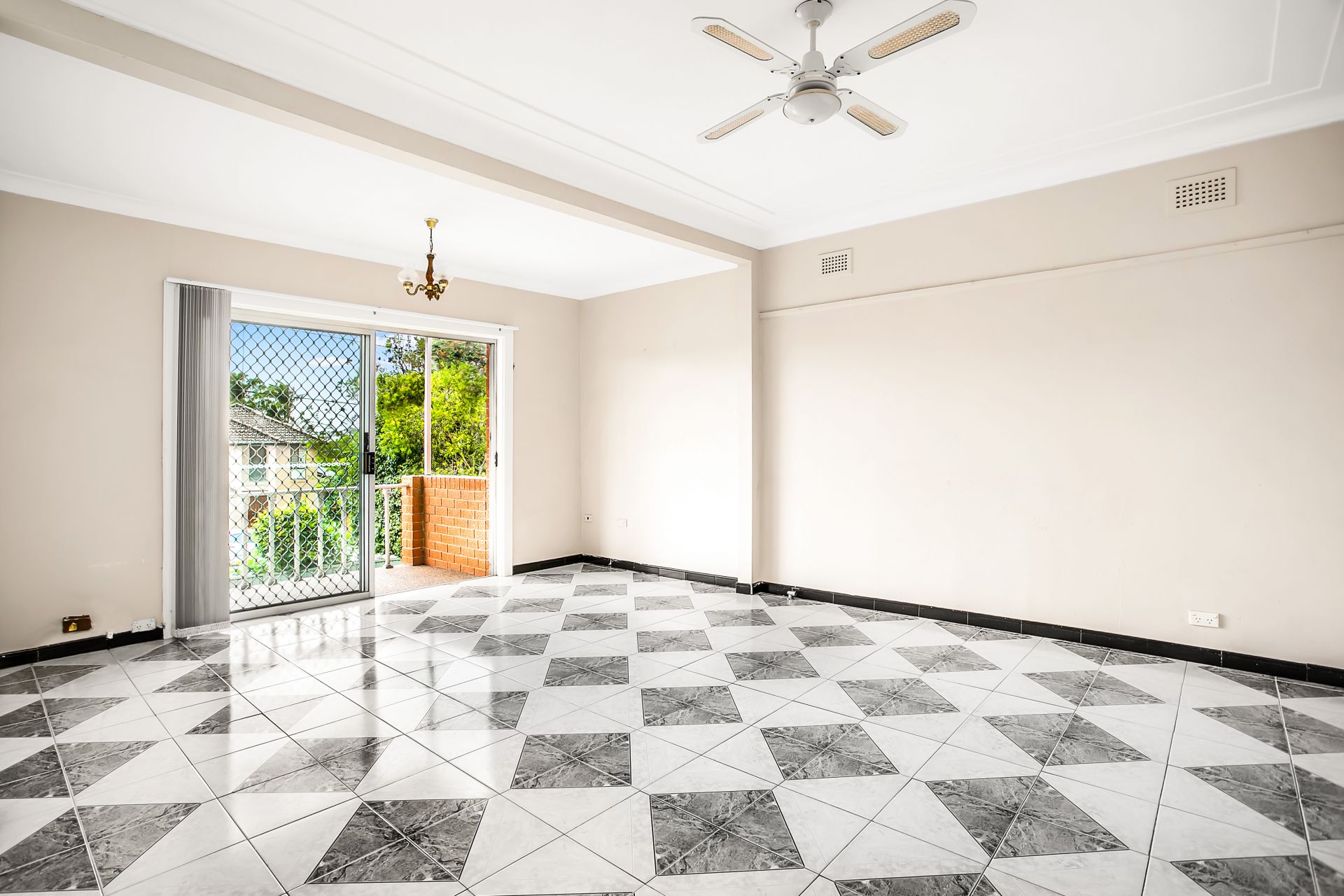 Real Estate For Sale 63 Tennyson Road Cromer , NSW