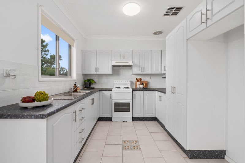 Real Estate For Sale 19 Calverton Crescent Belmont North , NSW