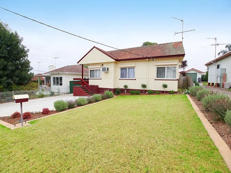 Real Estate For Sale 14 Farnsworth Avenue Campbelltown , NSW