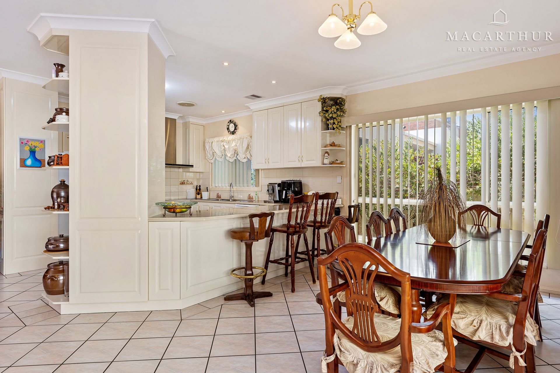 21 Kansas Drive, Tolland Macarthur Real Estate Agency