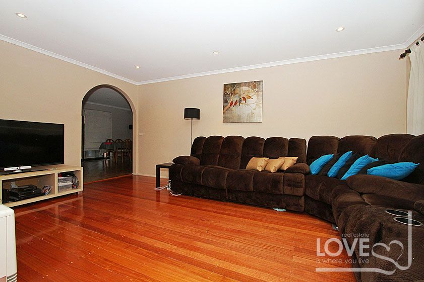 Real Estate For Lease 4 Ajax Court Mill Park , VIC