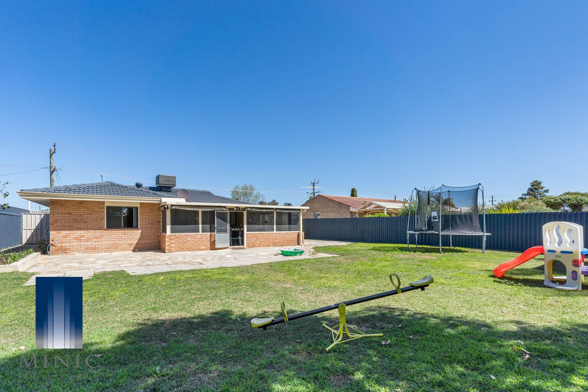 Real Estate For Sale 10 Greenough Way Gosnells , WA