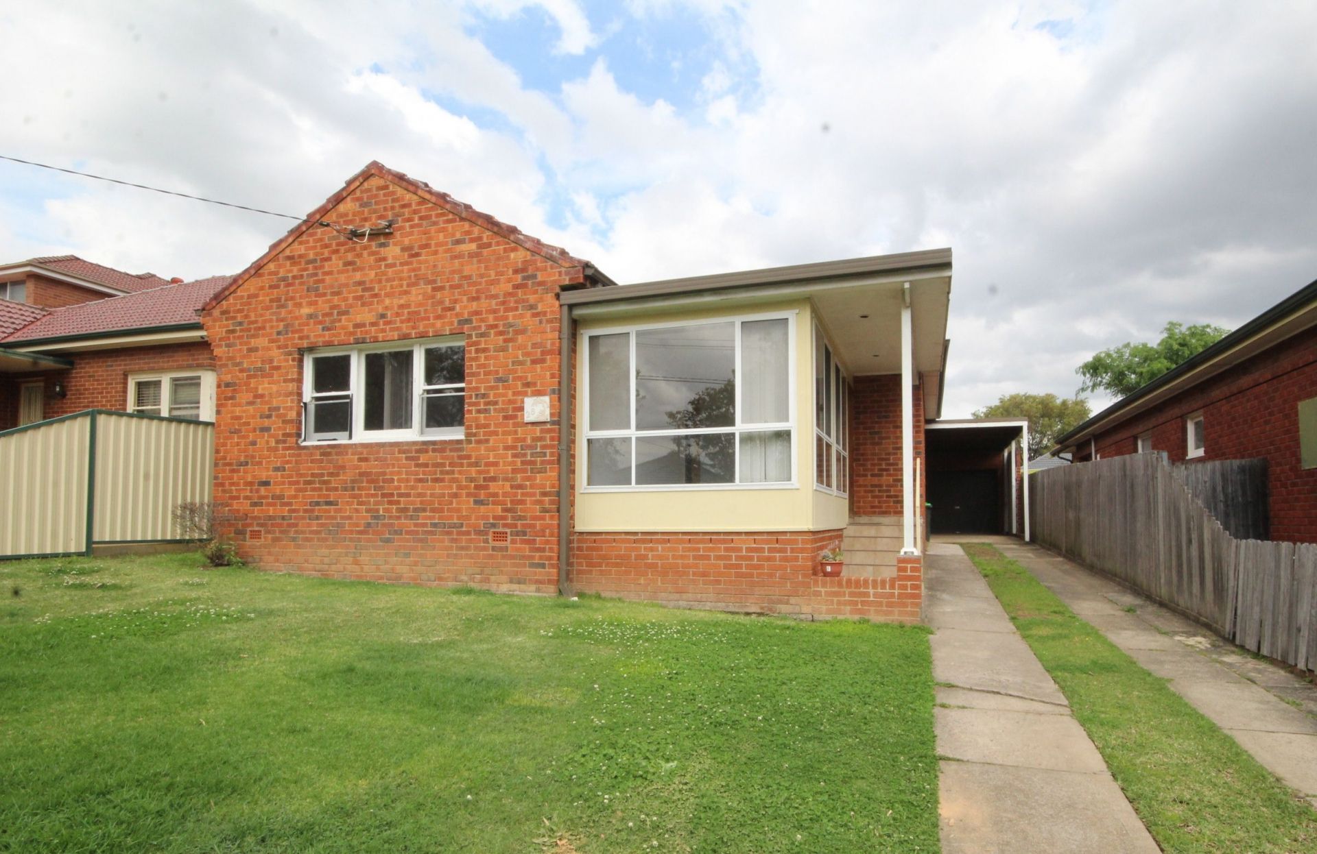 Real Estate For Lease 28 Turton Avenue Clemton Park , NSW