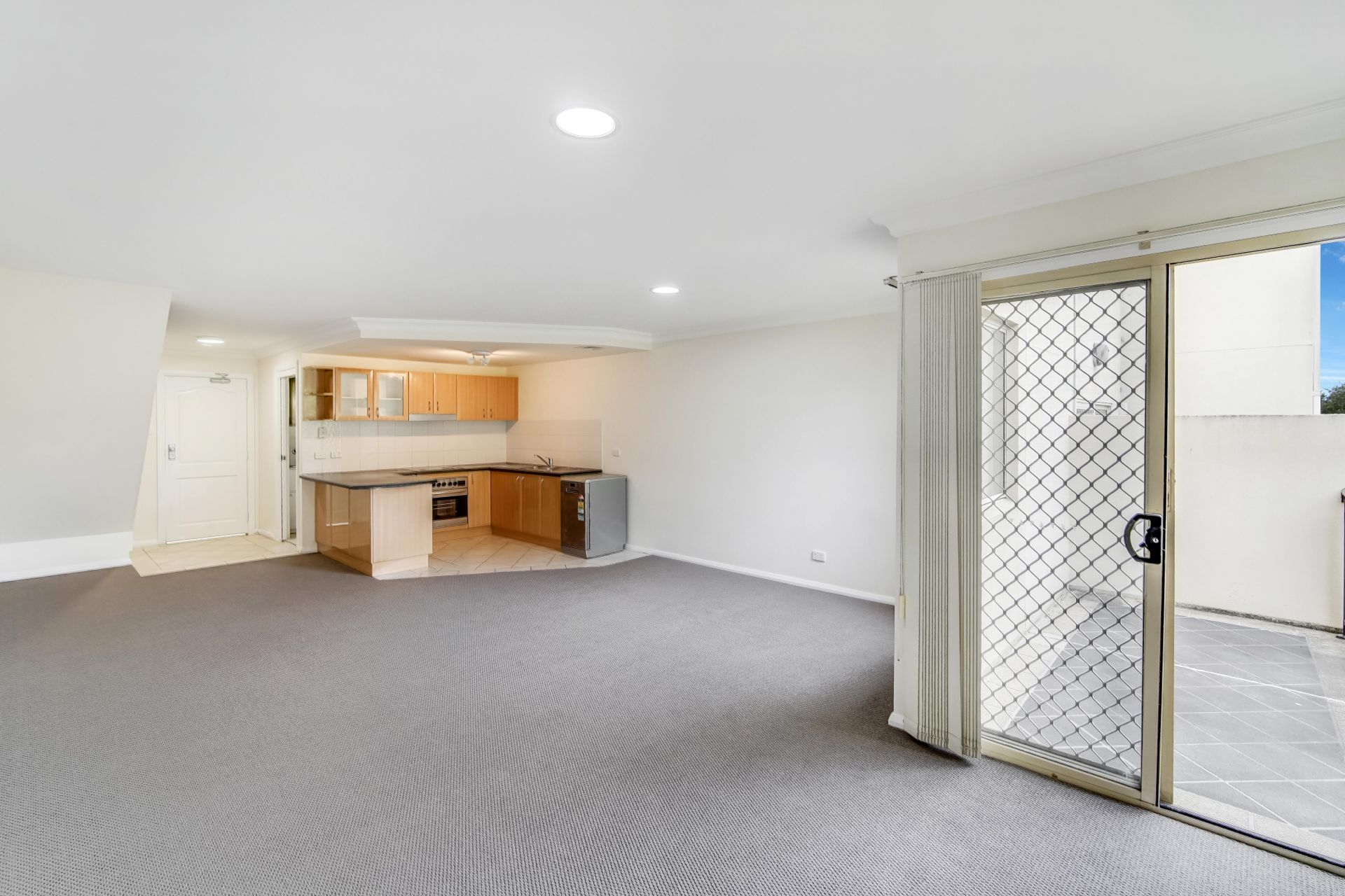 Real Estate For Lease 4/2 Loftus Street Wollongong , NSW