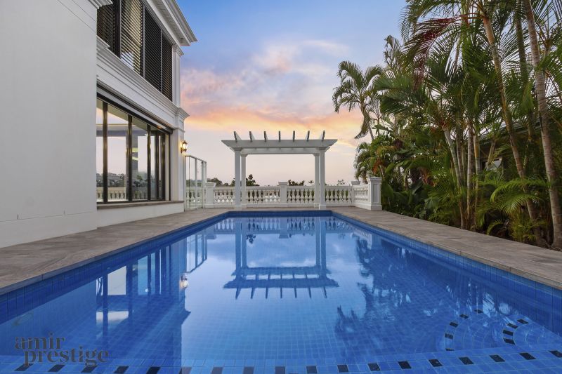 101 Commodore Drive, PARADISE WATERS Amir Prestige Group