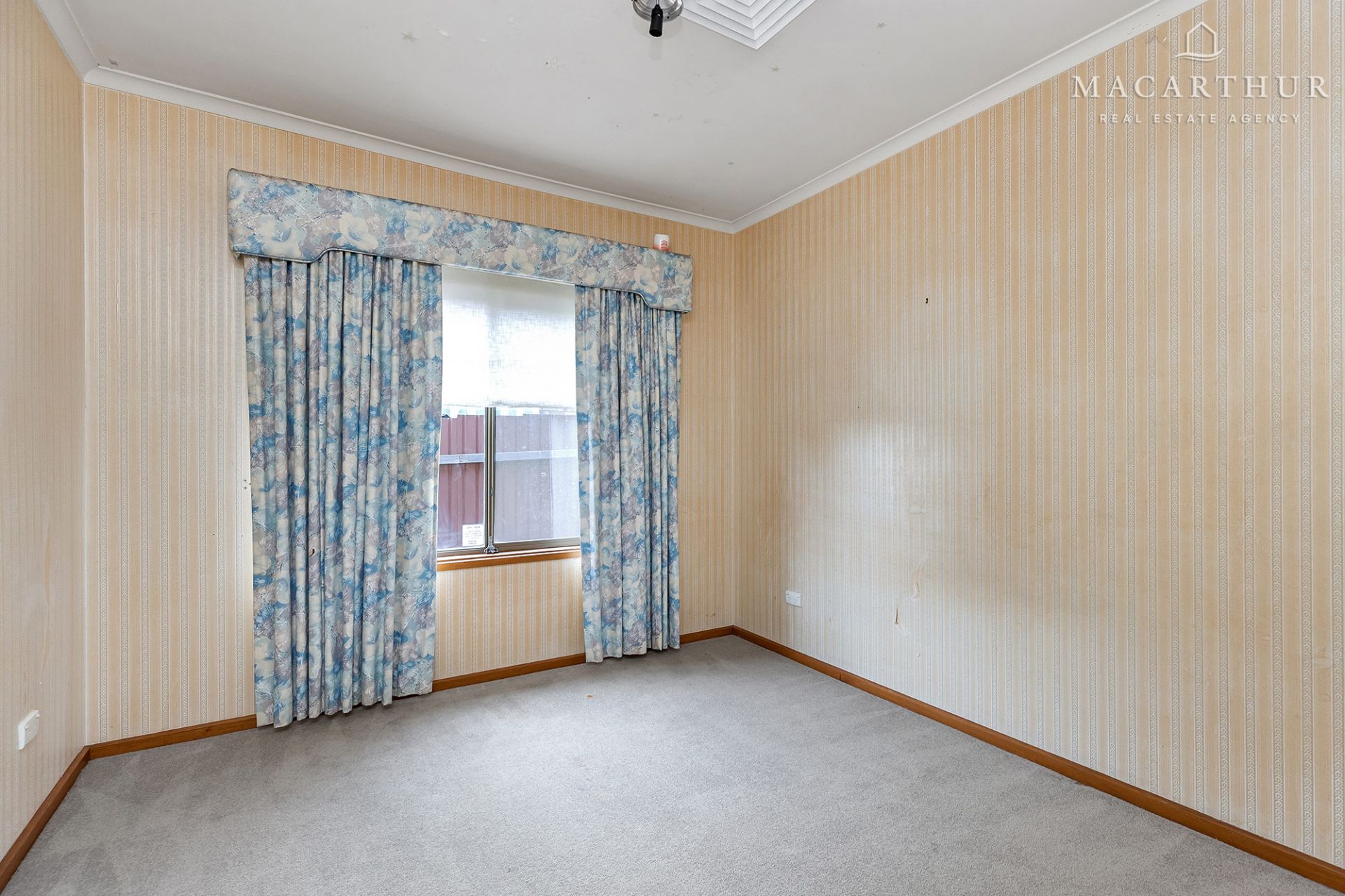 33 Mallory Street, Ashmont Macarthur Real Estate Agency