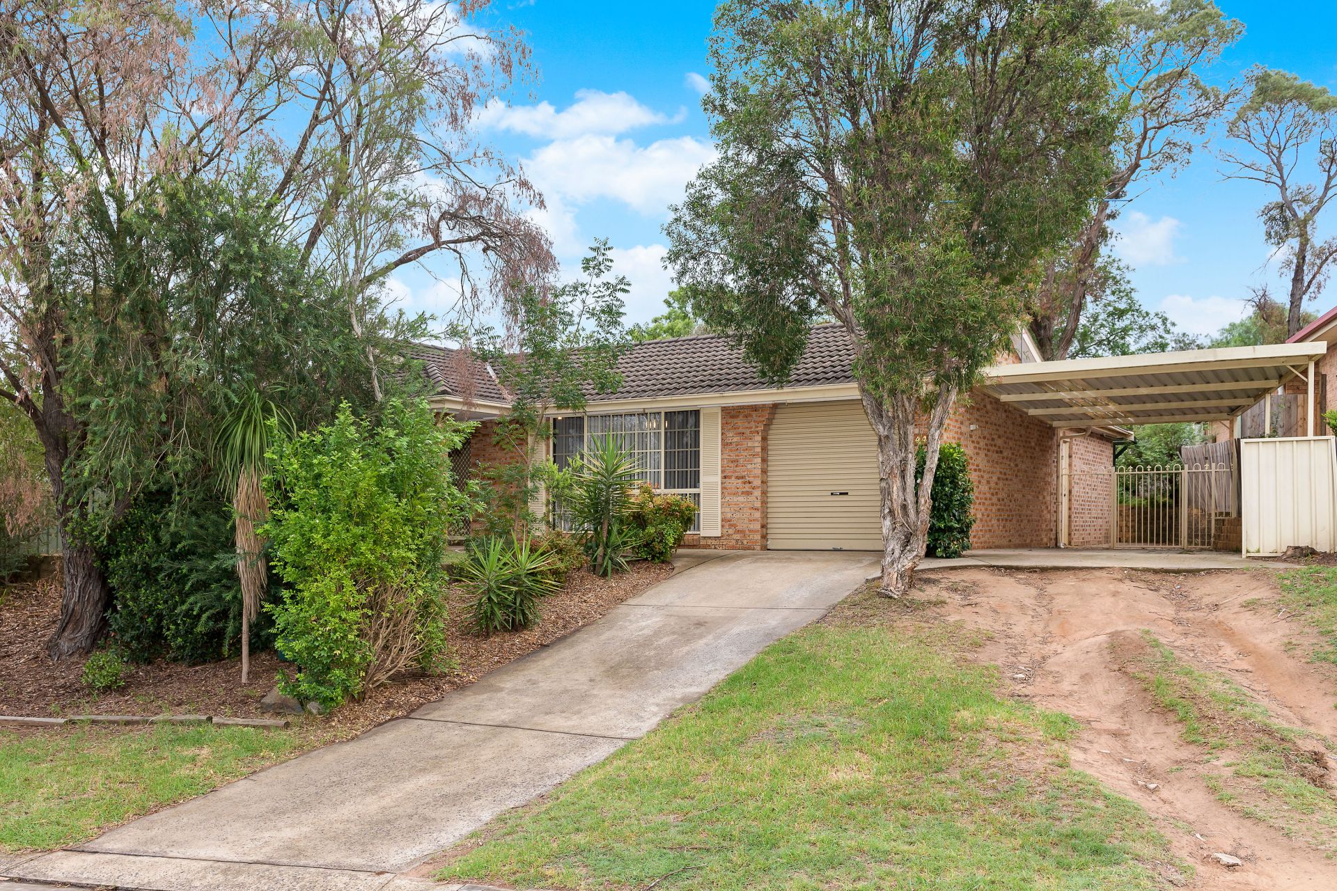 Real Estate For Sale 44 Southdown Road Elderslie , NSW