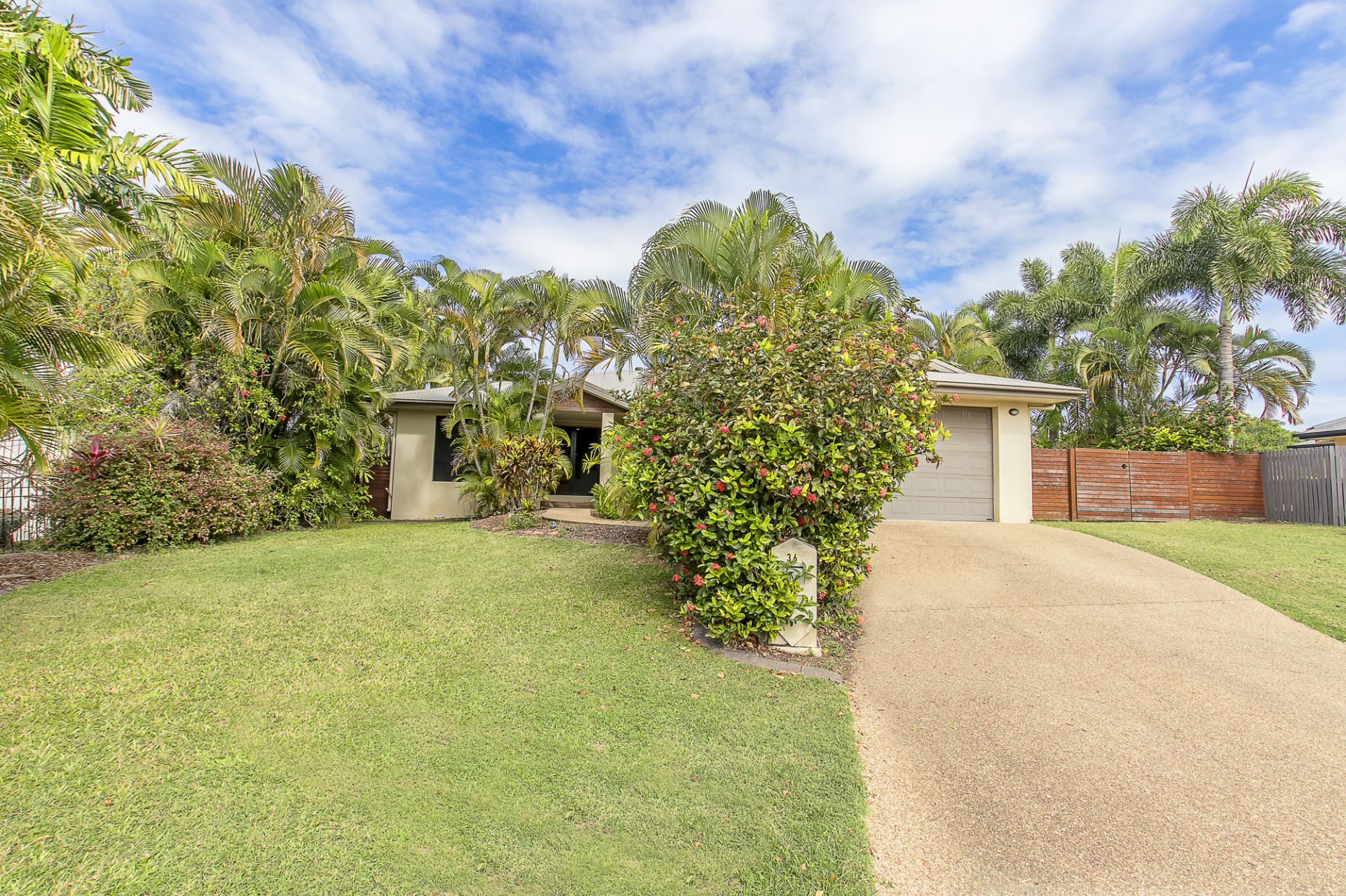 36 Donostia Crescent, Bushland Beach Harcourts Kingsberry Townsville