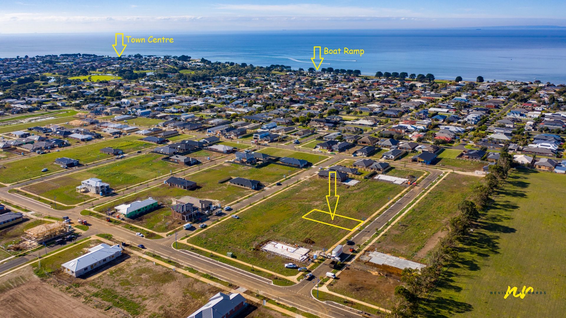 68 Miranda Crescent, St Leonards Neville Richards Real Estate