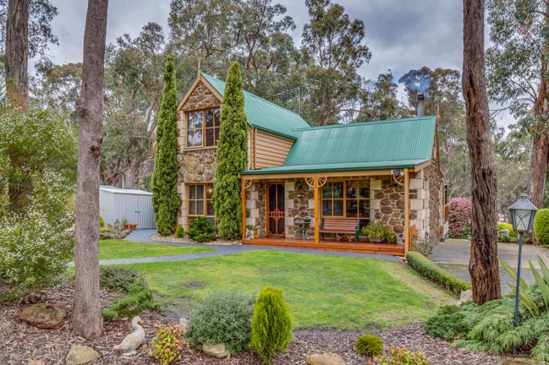 128 Dales Creek Avenue, Dales Creek Sweeney Estate Agents