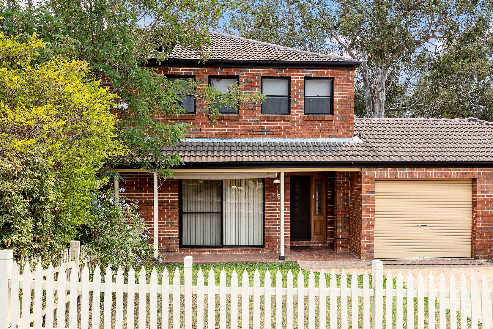 Real Estate For Sale 19 Steamer Place Currans Hill , NSW