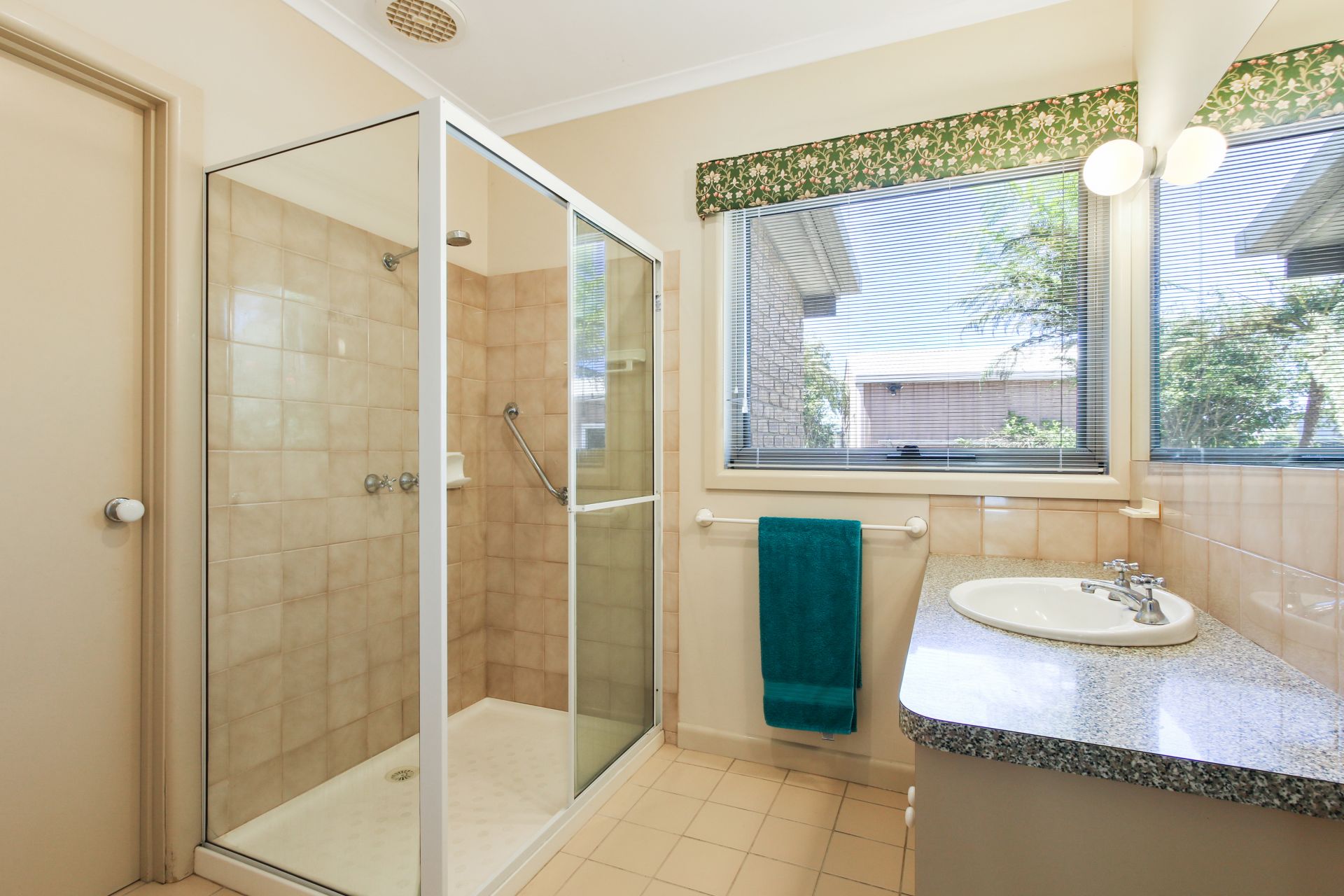 8 Colony Club Drive, Newlands Arm OBrien Real Estate