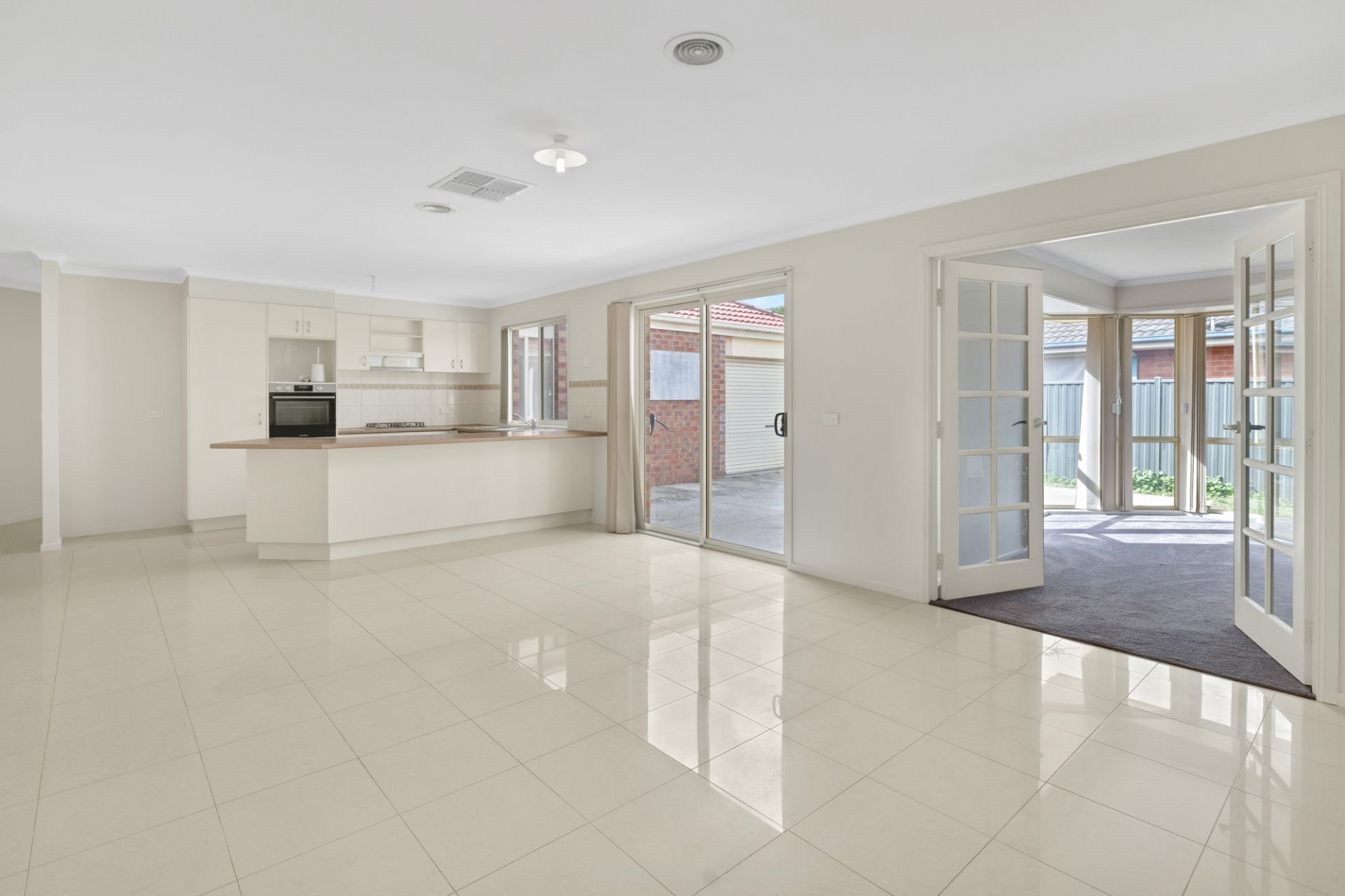 16 Tucker Place, Caroline Springs OBrien Real Estate